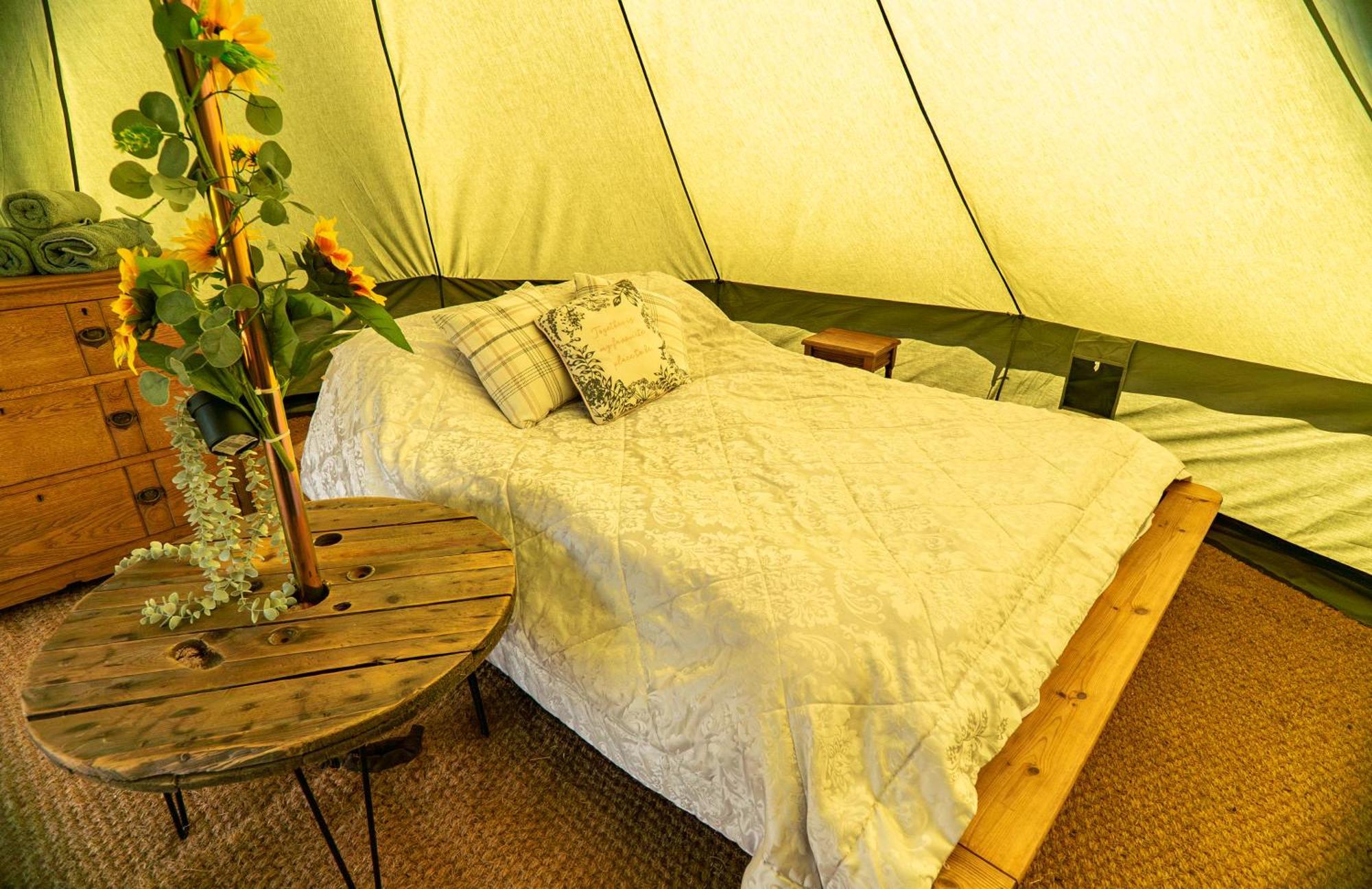 Bluebell Bell Tent The Roaches Upper Hulme Kültér fotó